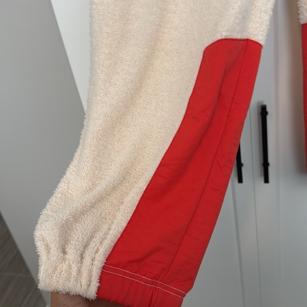 Free People Cuddle Up Joggers Ivory EUC - Picture 9 of 10